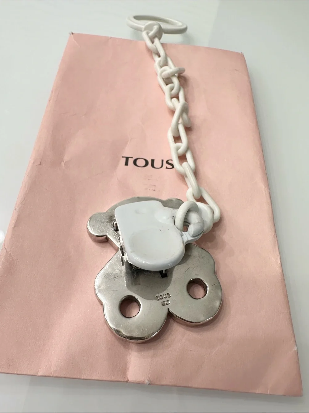TOUS Portachupete / Silver Bear Pacifier Clip with White Chain